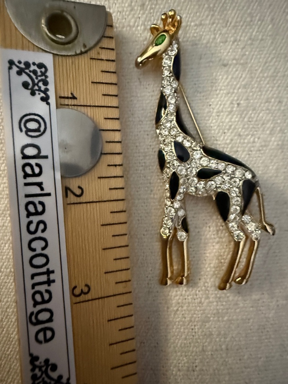Vintage Large Giraffe Animal Enamel Black Enamel Clear Rhinestone Brooch Pin - Picture 3 of 3